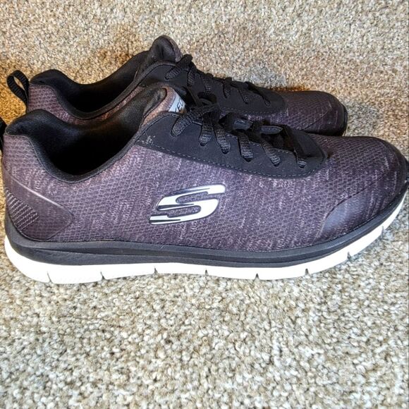 Skechers  Women's Size 10  Black White Comfort Flex Slip Resistant Pro EH NEW - Picture 8 of 8